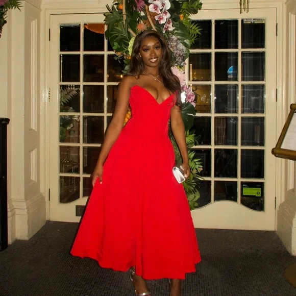 House of CB lady dress - Picture 2 of 3